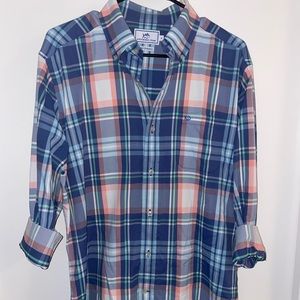 Men’s plaid button-down